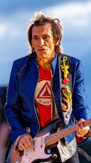 Ronnie Wood playing guitar at Hyde Park, London, in 2022